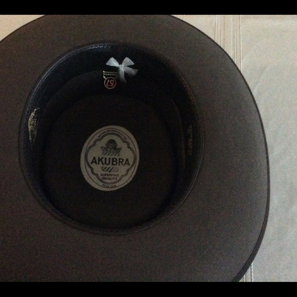 Akubra female hat - Picture 2 of 2